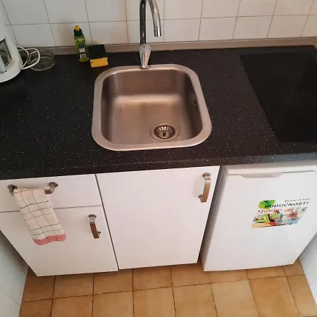 Bogdi Apartment