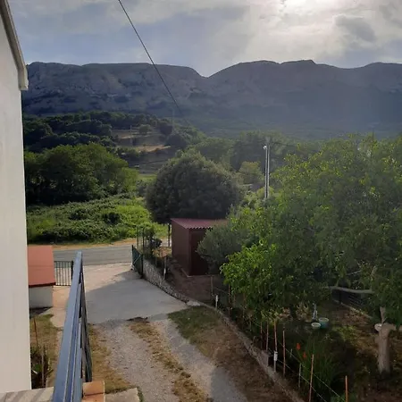 Apartment Bogdi