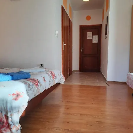 Bogdi Apartment